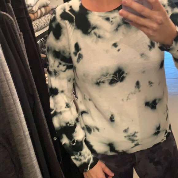 John and Jen tie dye sweater - Picture 2 of 6